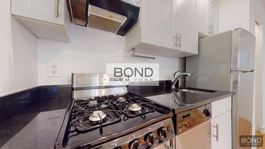 Apartment for rent at 30 Charlton St #K, New York, NY 10014