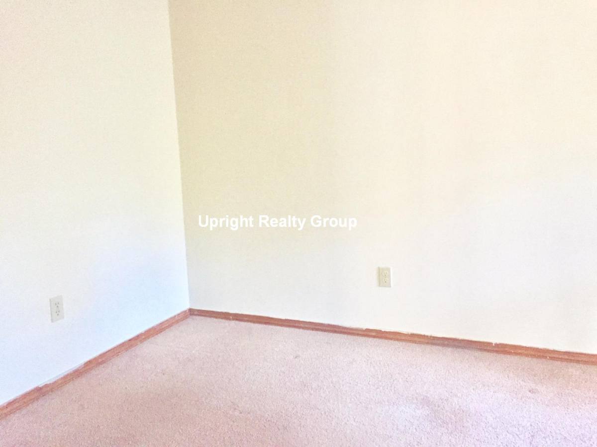 Apartment for rent at 9 Beacon St #3, Leominster, MA 01453