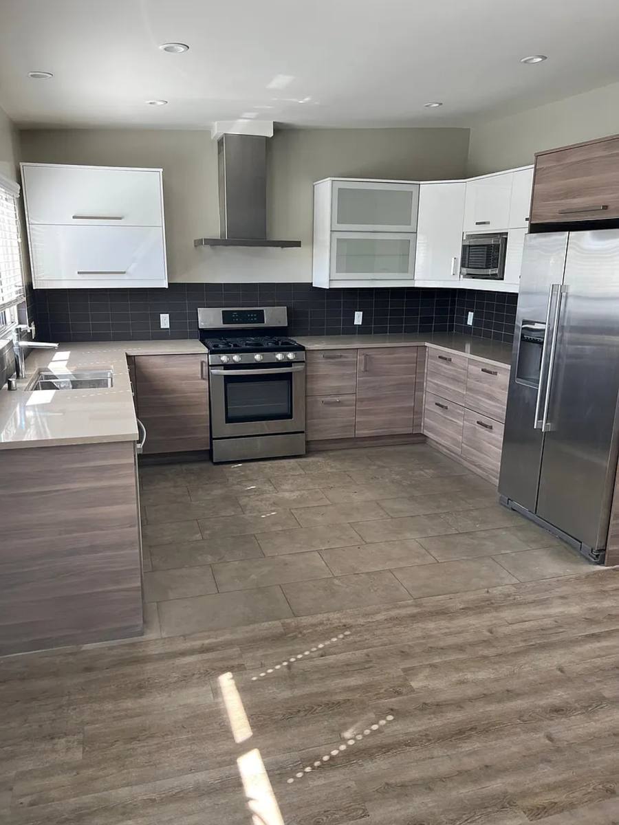Condo for rent at 11670 Chenault St, Los Angeles, CA 90049