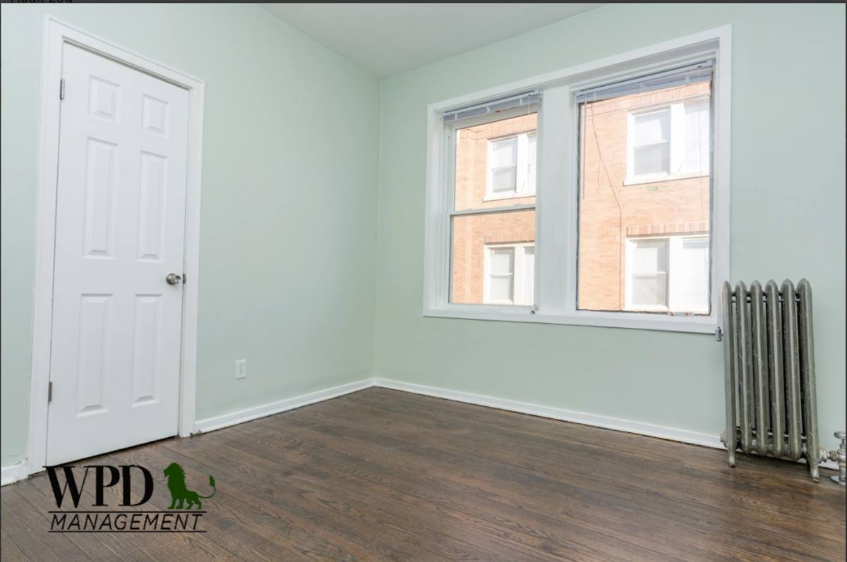 Apartment for rent at 6952 S Clyde Ave, Chicago, IL 60649