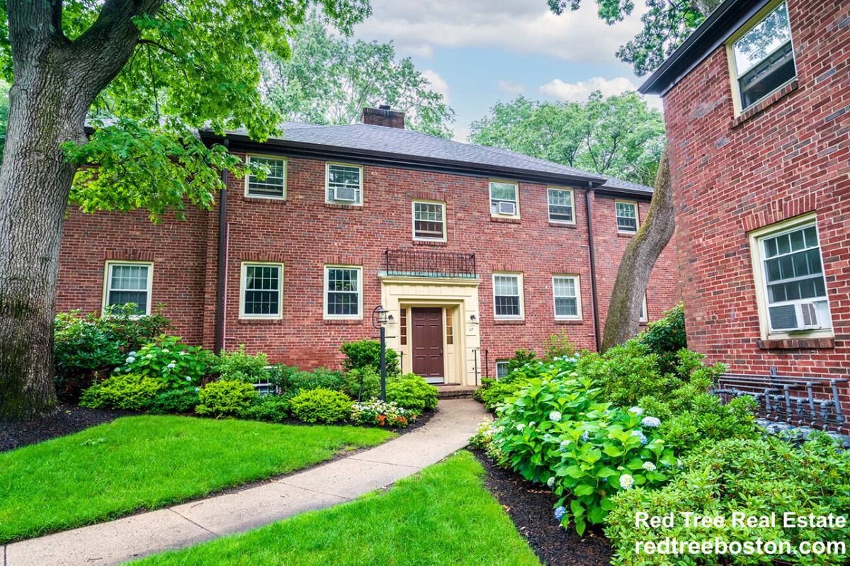 Apartment for rent at 75 Wyman St #4, Waban, MA 02468