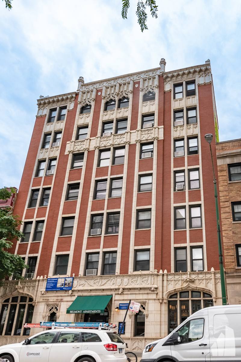 Apartment for rent at 505 W Belmont Ave #7A, Chicago, IL 60657