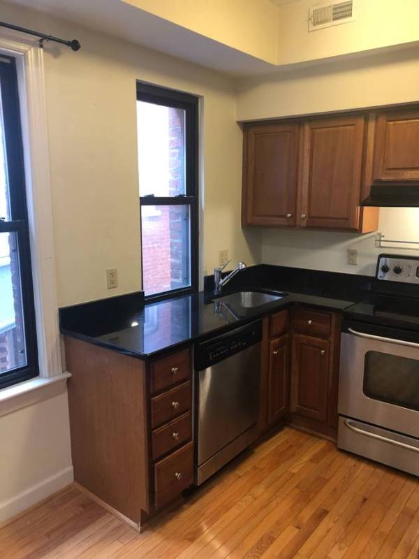 Condo for rent at 1321 Fairmont St NW, Washington, DC 20009