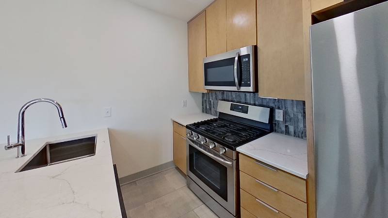 Apartment for rent at 924 10th Ave #1, Huntington, WV 25701