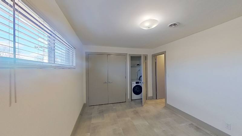 Apartment for rent at 924 10th Ave #1, Huntington, WV 25701