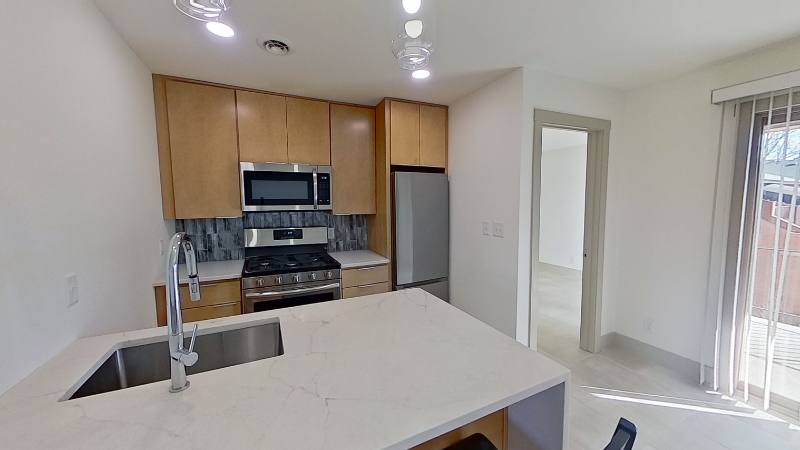 Apartment for rent at 924 10th Ave #1, Huntington, WV 25701