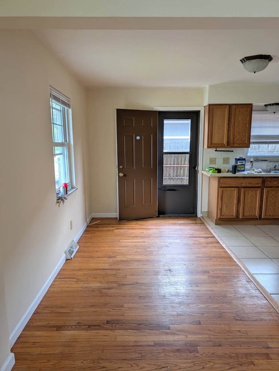 Apartment for rent at 885 E N Broadway St, Columbus, OH 43211