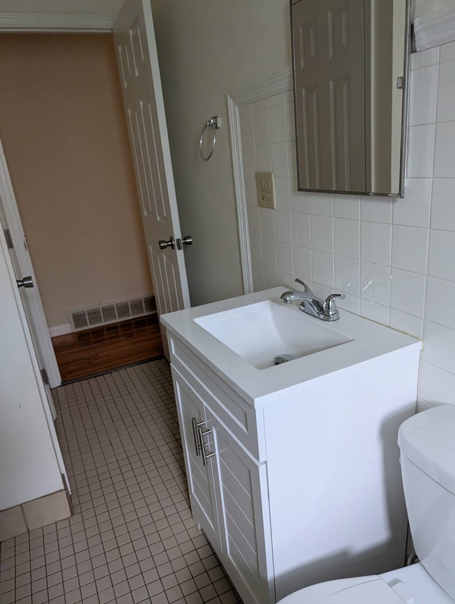 Apartment for rent at 885 E N Broadway St, Columbus, OH 43211