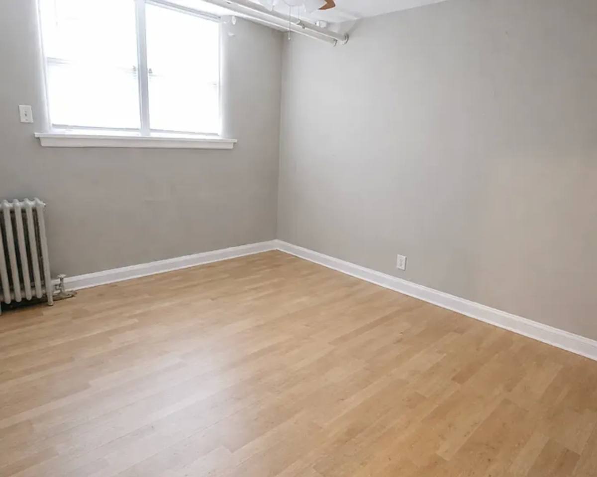 Apartment for rent at 1947 Grand Ave, Saint Paul, MN 55105
