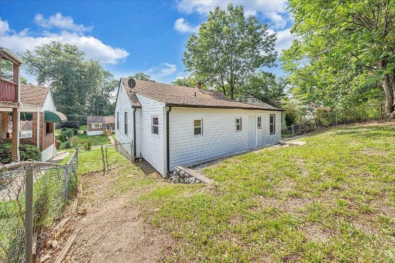 House for rent at 2109 Colgate St NE, Roanoke, VA 24012