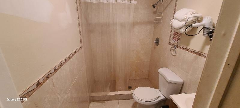Apartment for rent at 3180 Fish Ave #3, Bronx, NY 10469