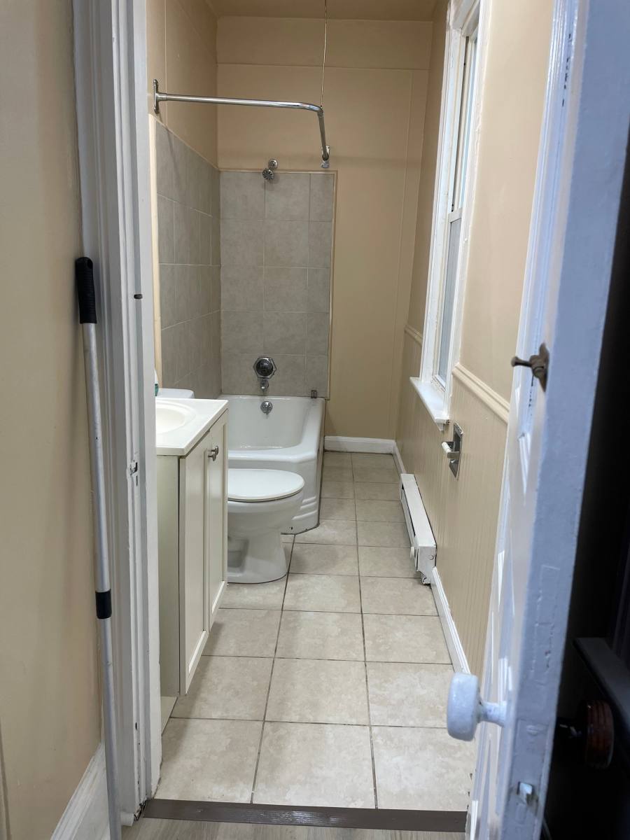 Apartment for rent at 203 S 11th St - 1st Floor, Easton, PA 18042