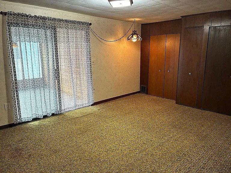 House for rent at 15235 Ackerson Dr, Battle Creek, MI 49014
