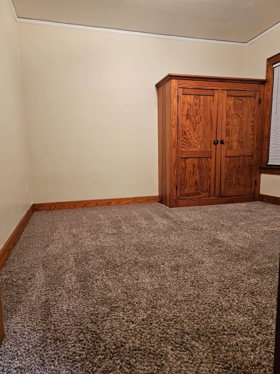Apartment for rent at 1621 Cambridge Ave, Sheboygan, WI 53081