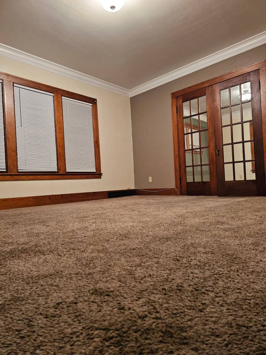 Apartment for rent at 1621 Cambridge Ave, Sheboygan, WI 53081