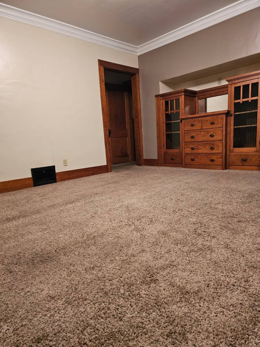Apartment for rent at 1621 Cambridge Ave, Sheboygan, WI 53081