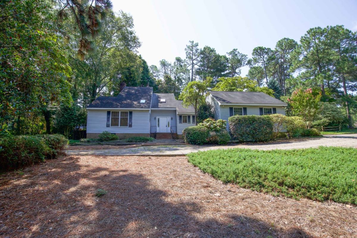 House for rent at 115 Fox Hunt Lane, Southern Pines, NC 28387