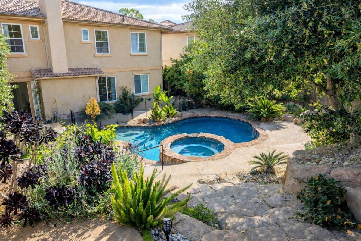 333 Foothill Dr, Brentwood, CA 94513