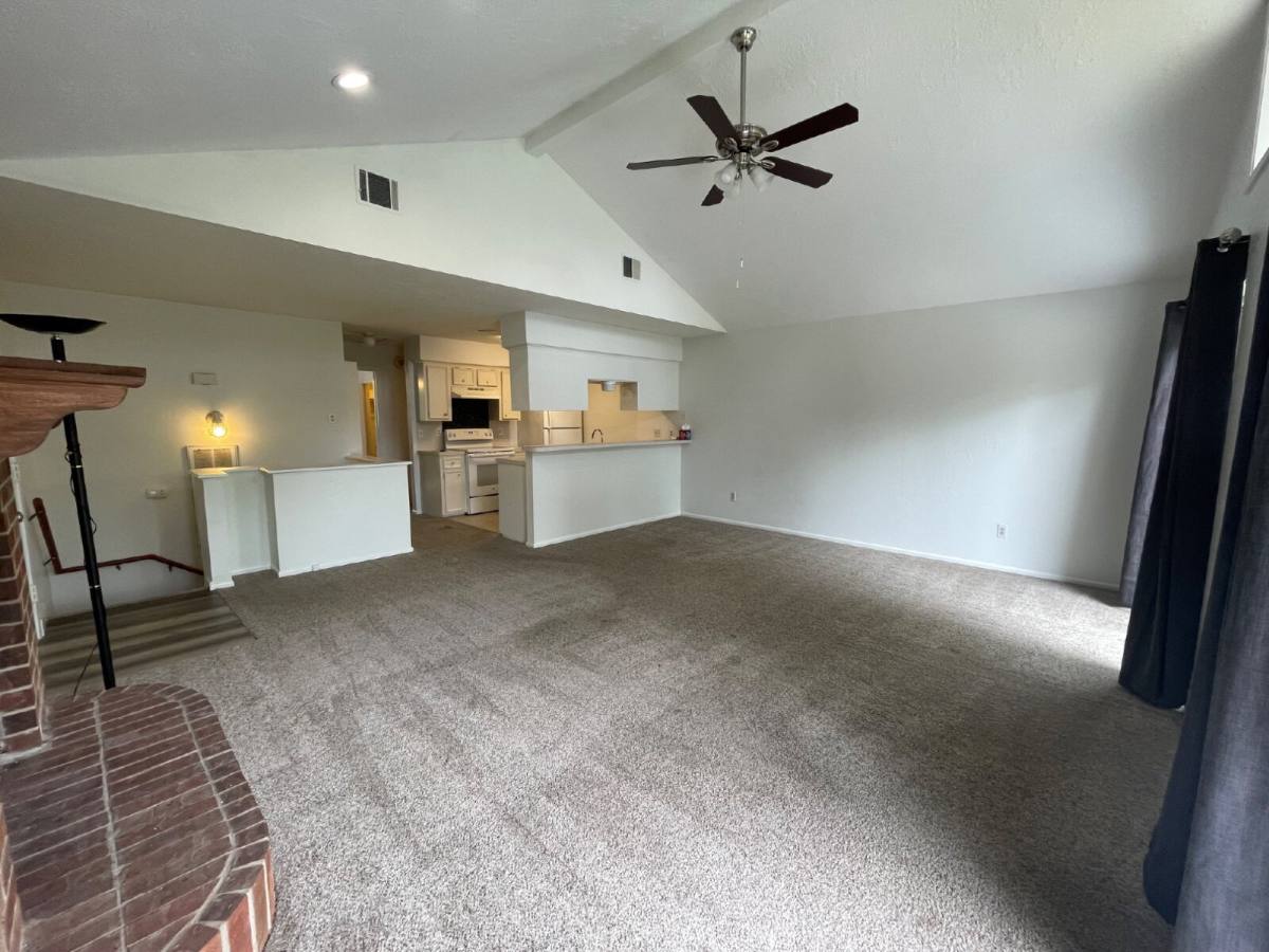 House for rent at 2 A Thunderbird Dr, Conroe, TX 77304