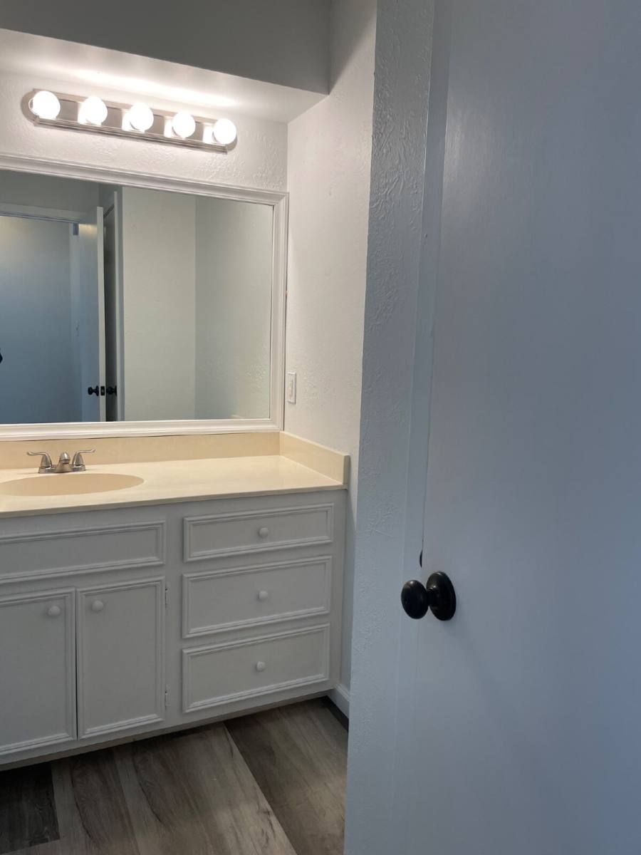 House for rent at 2 A Thunderbird Dr, Conroe, TX 77304