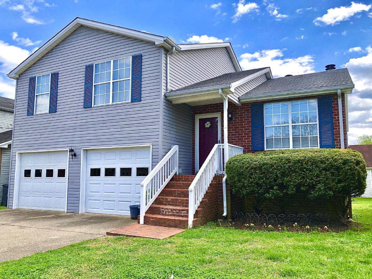 House for rent at 108 Edgehill Lane, Hendersonville, TN 37075