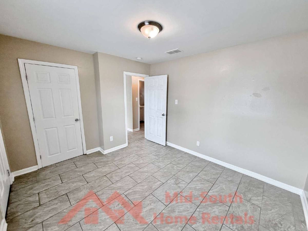 Apartment for rent at 940 J W Williams Lane #6, Memphis, TN 38105