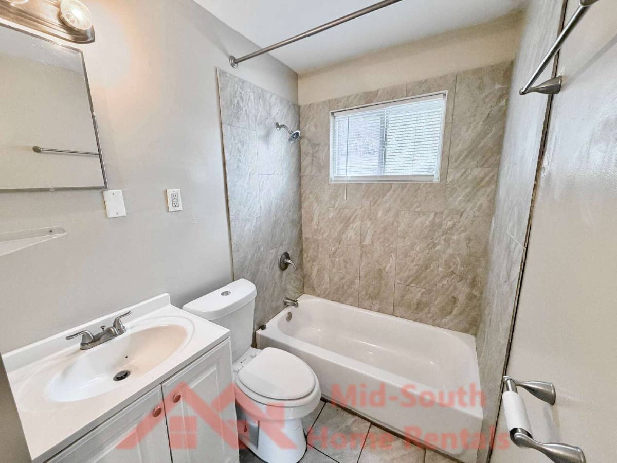 Apartment for rent at 940 J W Williams Lane #6, Memphis, TN 38105