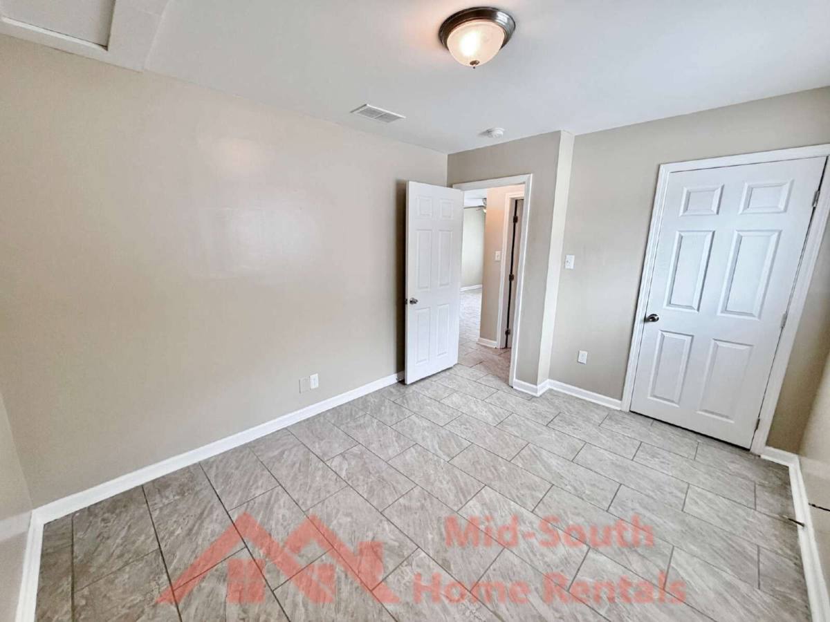 Apartment for rent at 940 J W Williams Lane #6, Memphis, TN 38105