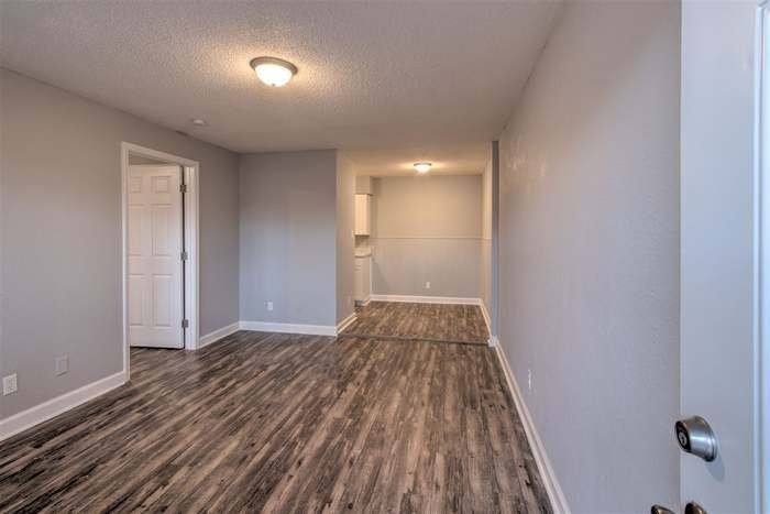 Apartment for rent at 1433 Court Ave, Memphis, TN 38104