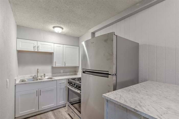 Apartment for rent at 1433 Court Ave, Memphis, TN 38104