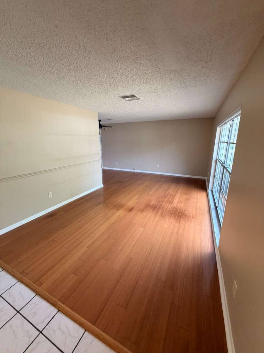 House for rent at 14001 Dominion Court, Tampa, FL 33613