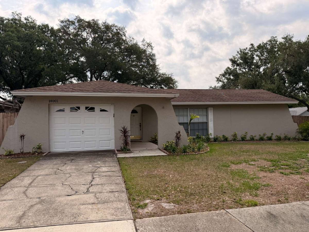 House for rent at 14001 Dominion Court, Tampa, FL 33613
