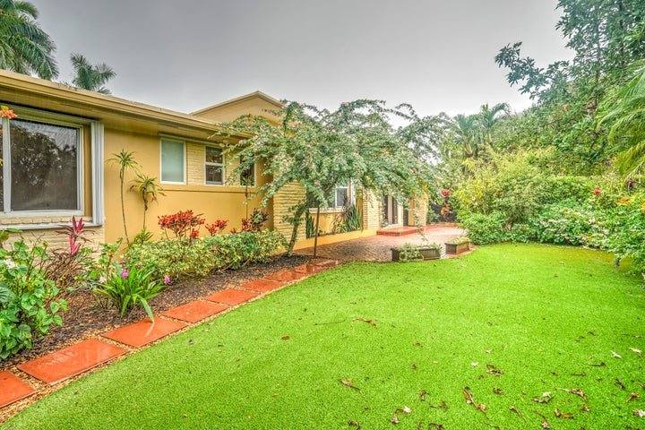 House for rent at 216 32nd St, West Palm Beach, FL 33407