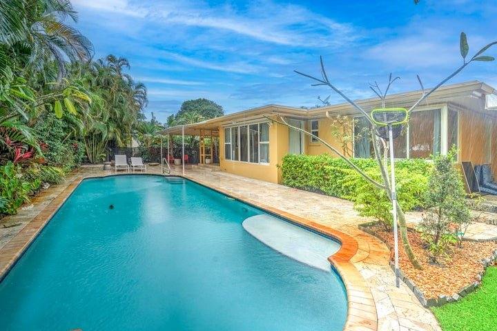 House for rent at 216 32nd St, West Palm Beach, FL 33407