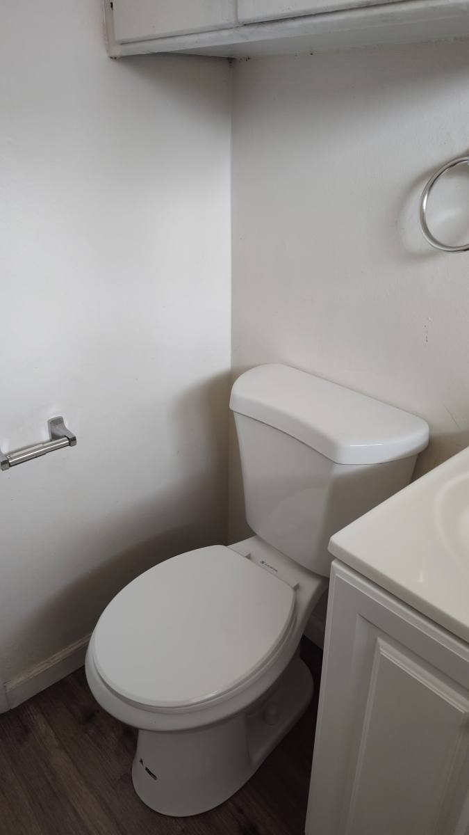 Apartment for rent at 8123 Otis St #DOWNSTAIRS, South Gate, CA 90280