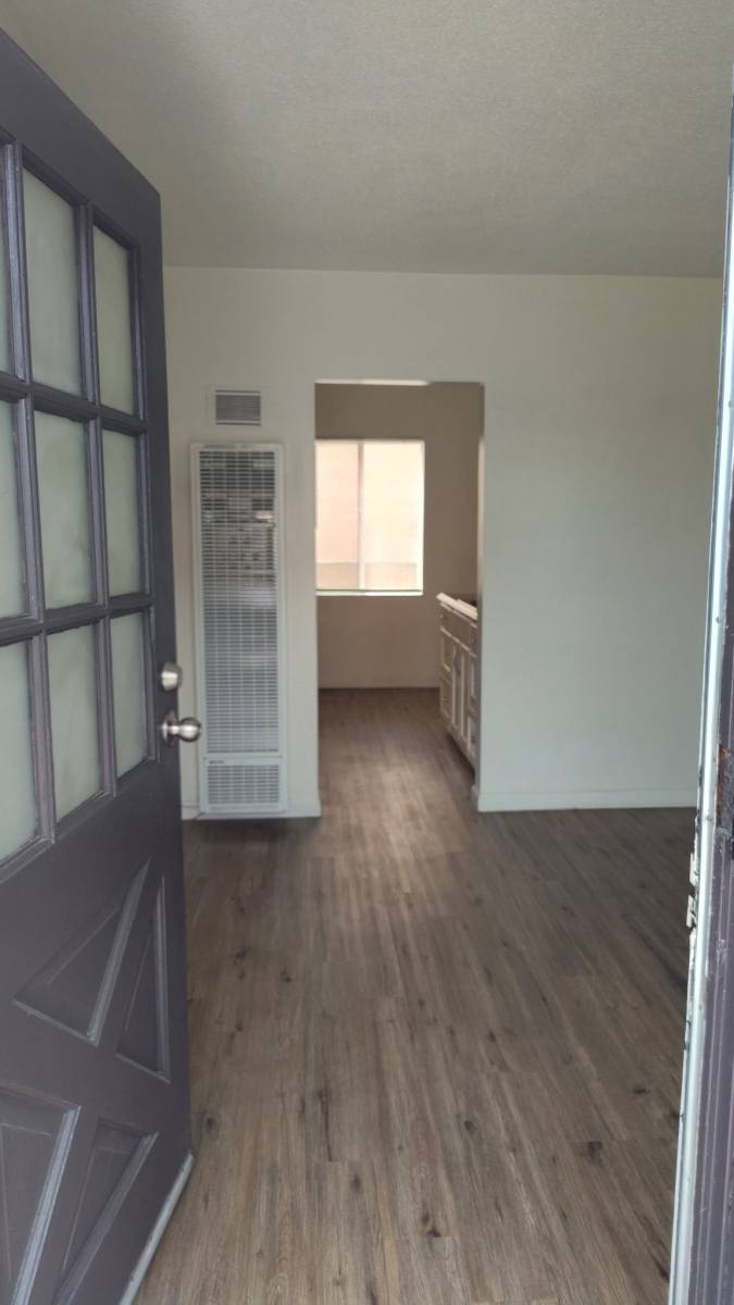 Apartment for rent at 8123 Otis St #DOWNSTAIRS, South Gate, CA 90280