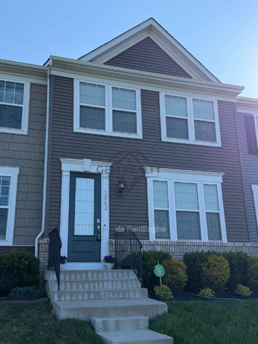 Townhouse for rent at 1842 Briscoe Lane, Fredericksburg, VA 22401