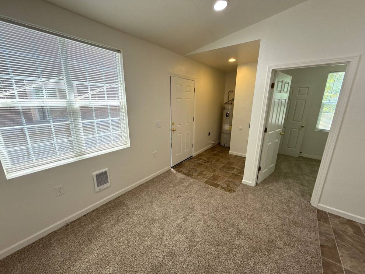 Apartment for rent at 647 Columbia St NE #647, Salem, OR 97301