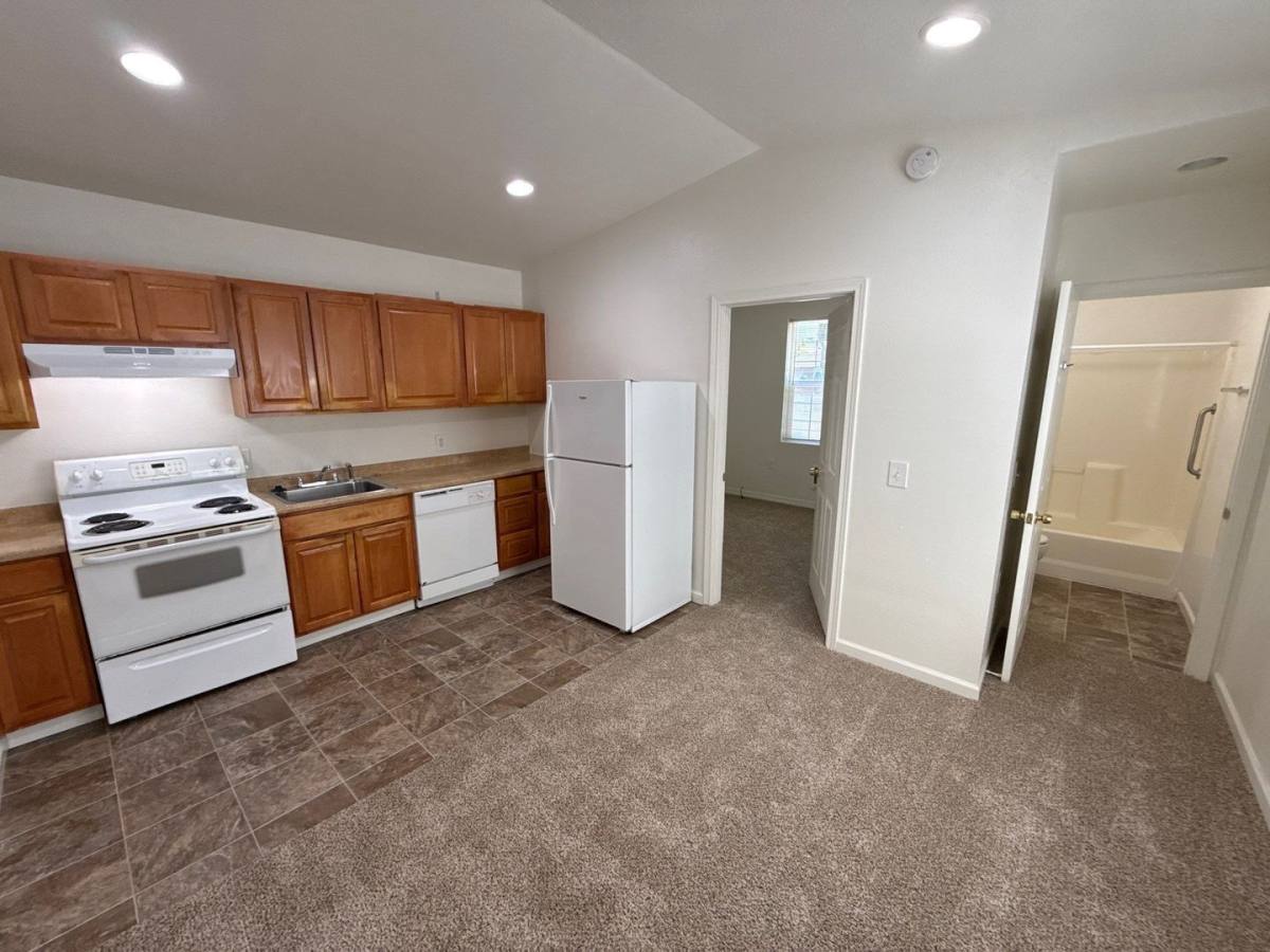 Apartment for rent at 647 Columbia St NE #647, Salem, OR 97301