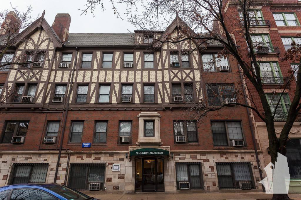 Apartment for rent at 536 W Arlington Place #210, Chicago, IL 60614