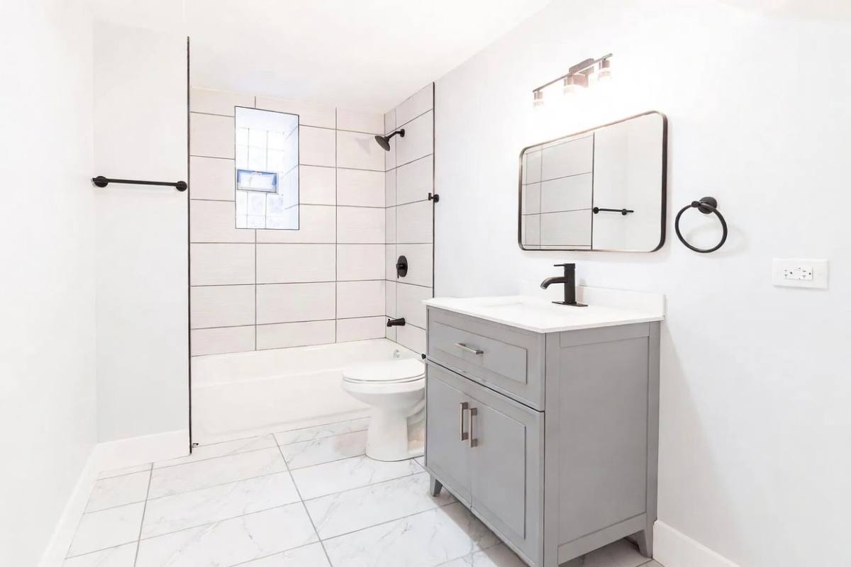 Apartment for rent at 932 N Richmond St #F1, Chicago, IL 60622