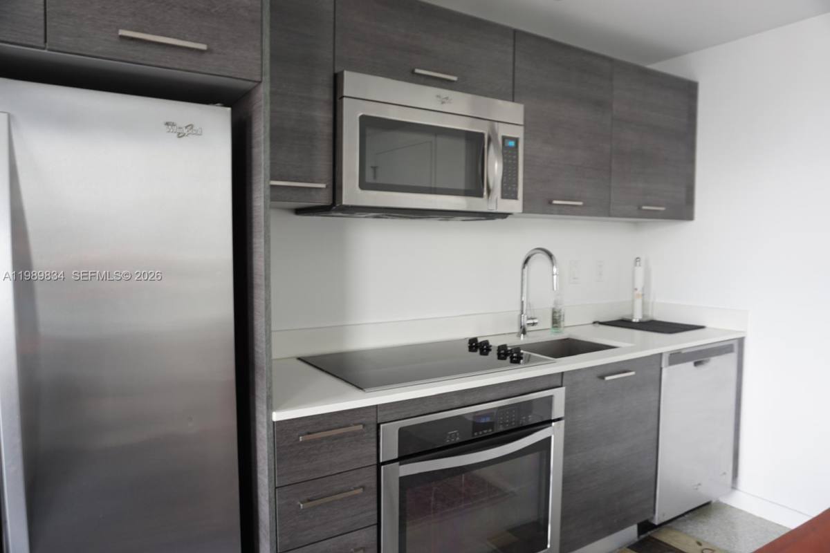 Apartment for rent at 151 SE 1st St #3304, Miami, FL 33131
