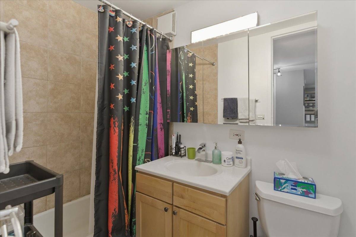 Apartment for rent at 655W Irving Park Rd #3106, Chicago, IL 60613