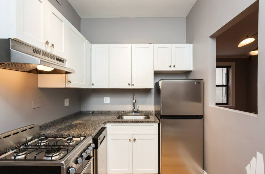 Apartment for rent at 439 W Melrose St #45-2A, Chicago, IL 60657