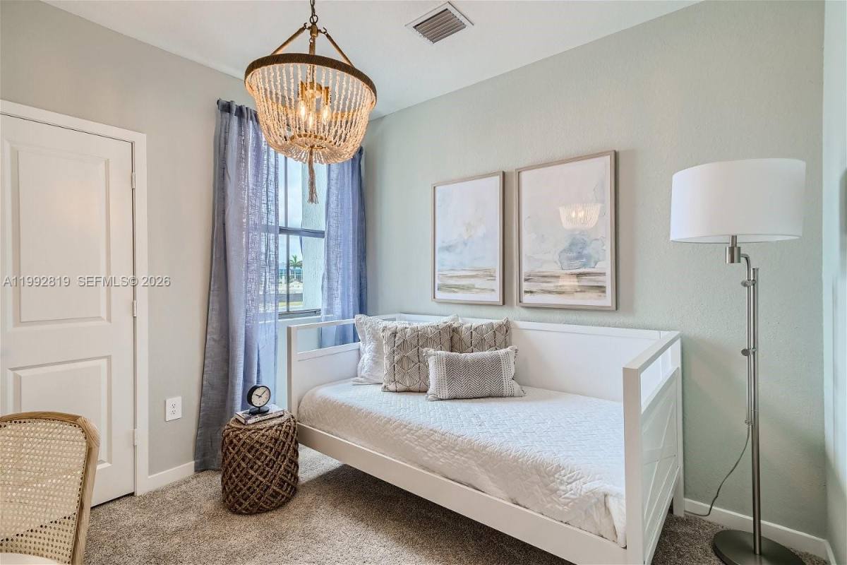 Townhouse for rent at 359 NE 16th St, Homestead, FL 33034