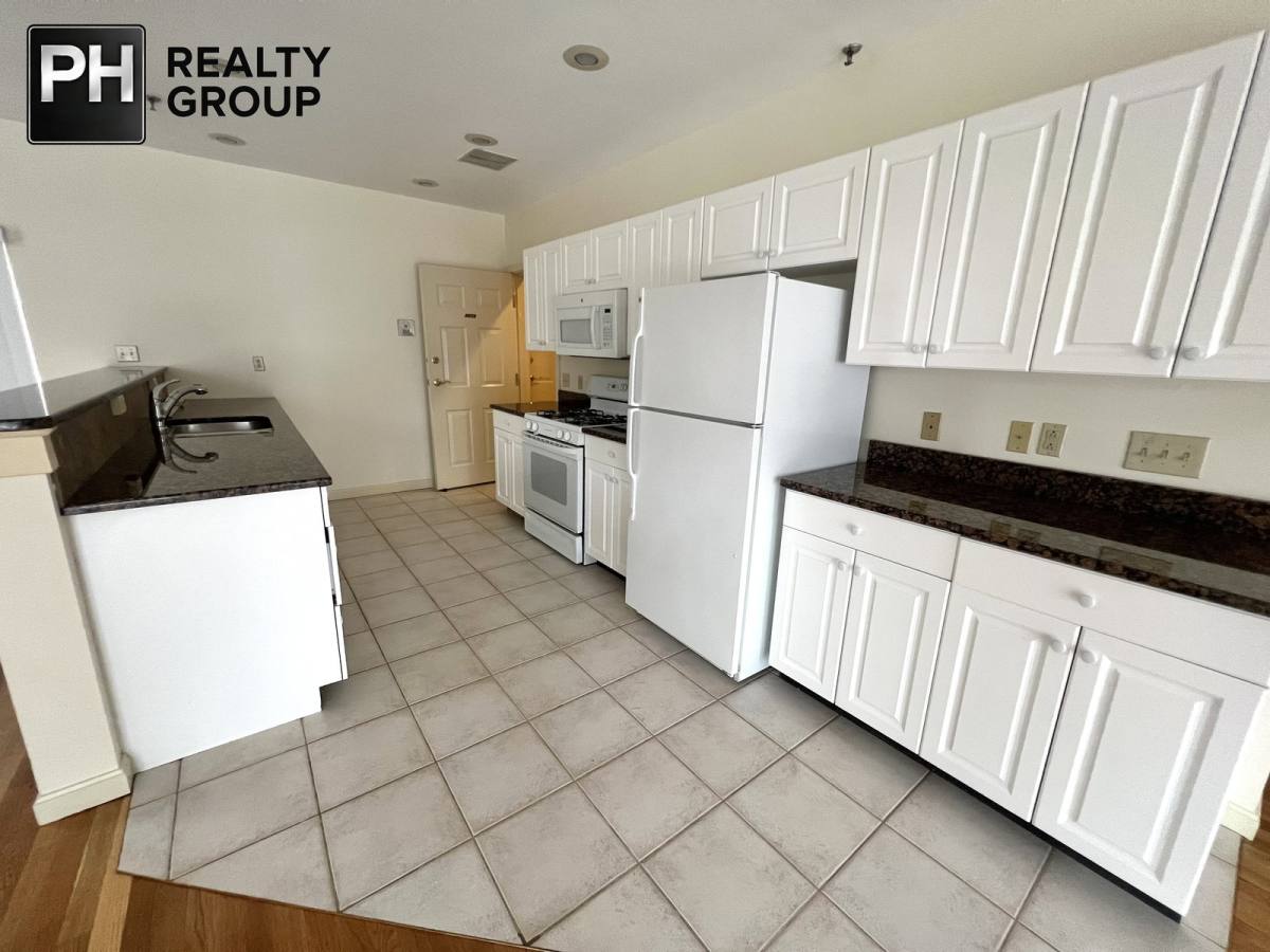 Apartment for rent at 31 Channing St #1, Newton, MA 02458