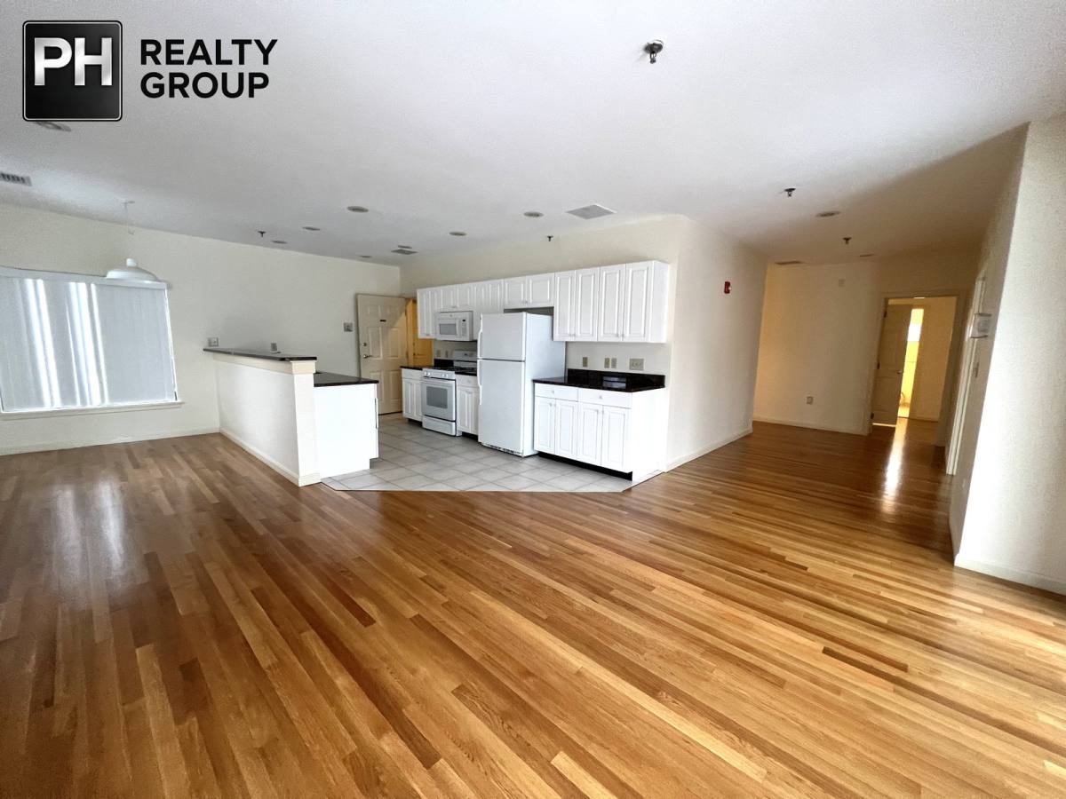 Apartment for rent at 31 Channing St #1, Newton, MA 02458