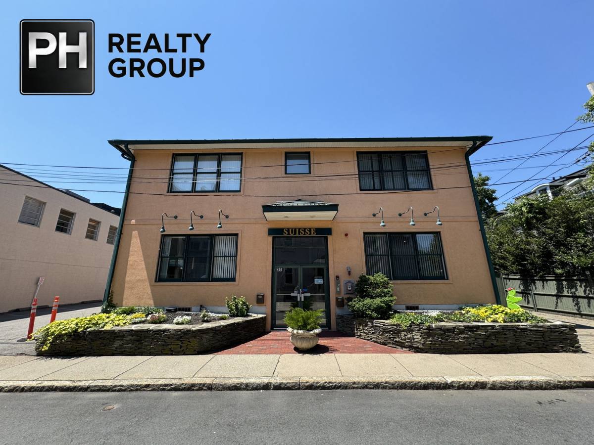 Apartment for rent at 31 Channing St #1, Newton, MA 02458