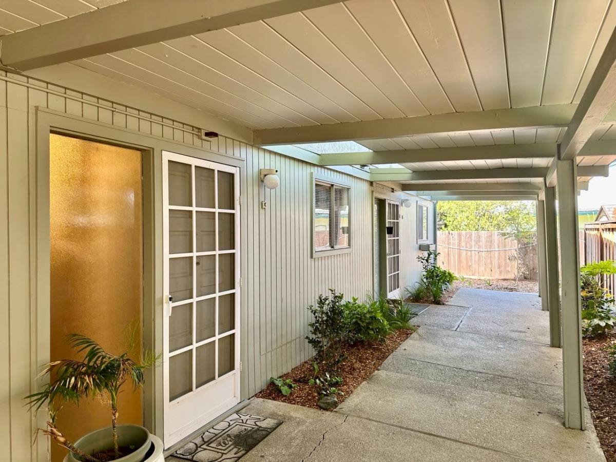 Townhouse for rent at 2047 Montecito Ave 1 - 13, Mountain View, CA 94043