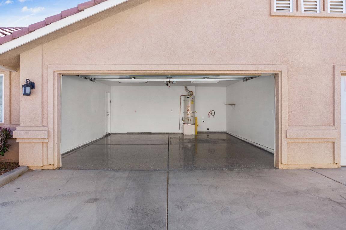 Apartment for rent at 16201 Viho Rd #4, Apple Valley, CA 92307